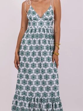 # 125 SOLD OUT ON REVOLVE Sundress Green & White Floral Tie-Shoulder Maxi Dress